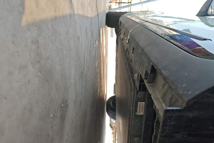 Used ARCFOX T1 2025 Model 425 PRO Left Side Sill