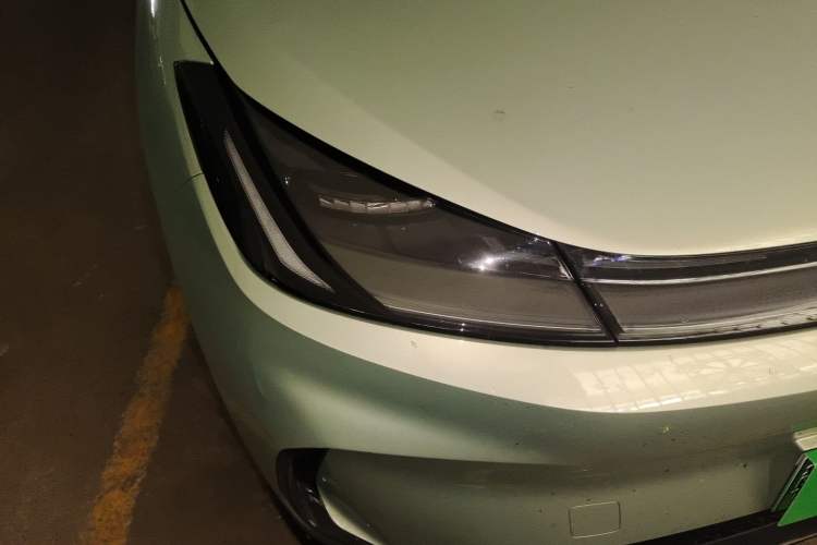 Used ARCFOX T1 2025 Model 425 PLUS Right Front Headlight