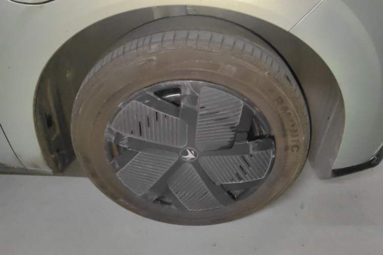 Used ARCFOX T1 2025 Model 320 PRO Right Front Wheel Hub