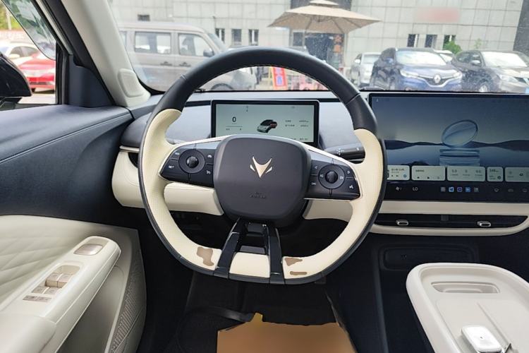 Used ARCFOX T1 2025 Model 425 PLUS Steering Wheel