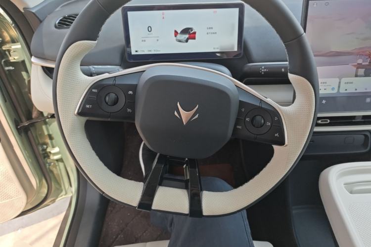 Used ARCFOX T1 2025 Model 425 PRO Steering Wheel