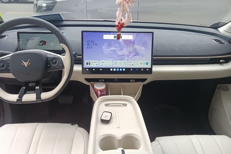 Used ARCFOX T1 2025 Model 425 PRO Center Console