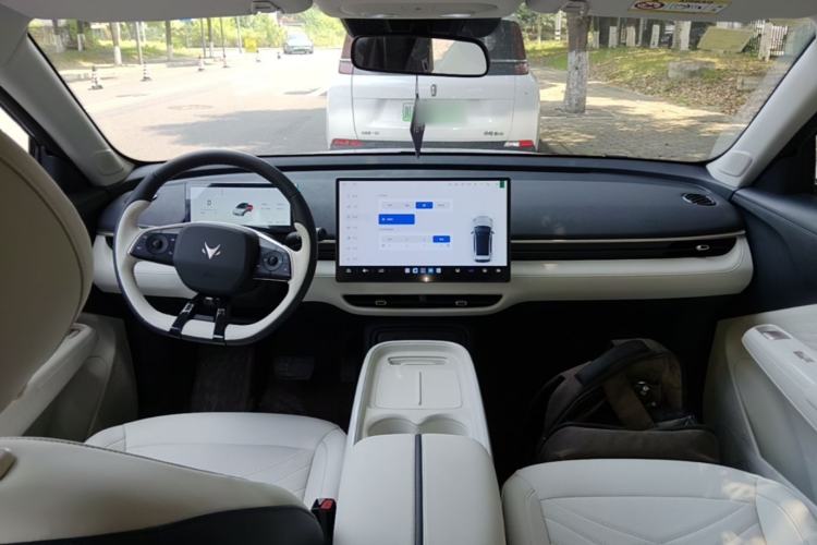 Used ARCFOX T1 2025 Model 425 PRO Center Console