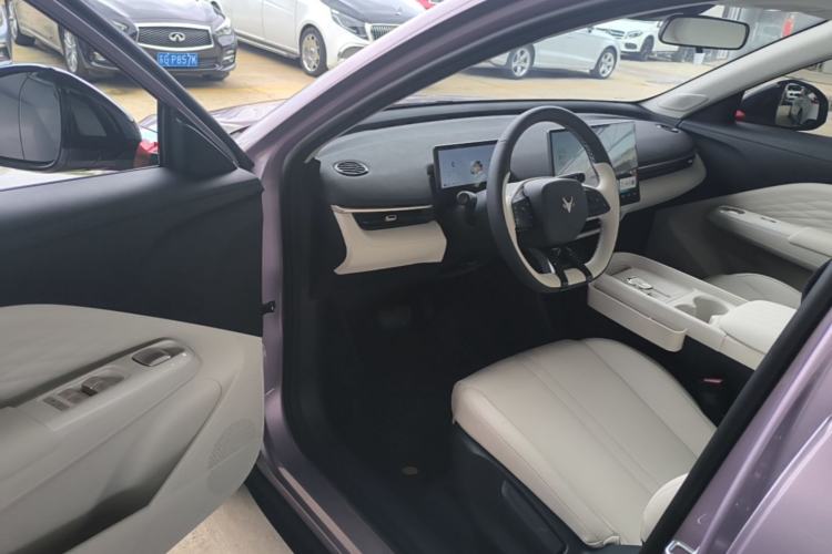 Used ARCFOX T1 2025 Model 320 PLUS Driver Seat