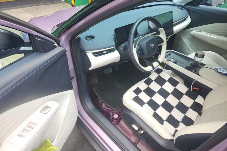 Used ARCFOX T1 2025 Model 425 PLUS Driver Seat