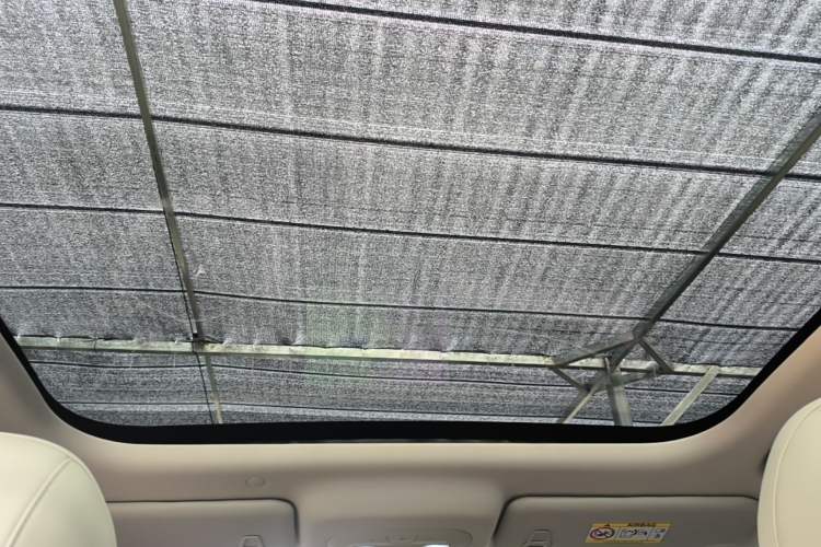 Used ARCFOX T1 2025 Model 425 PLUS Headliner