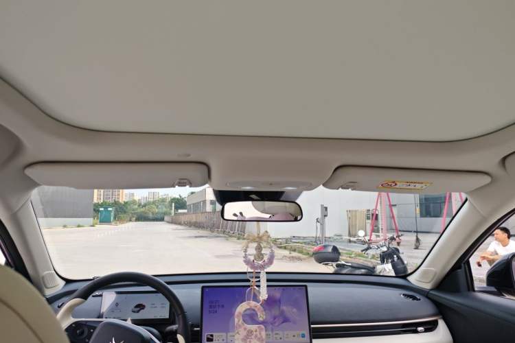 Used ARCFOX T1 2025 Model 425 PLUS Headliner