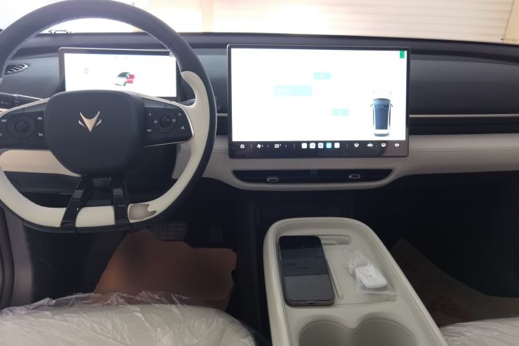Used ARCFOX T1 2025 Model 425 PLUS Interior 2