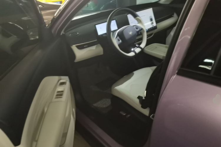 Used ARCFOX T1 2025 Model 425 PLUS Left Front Seat