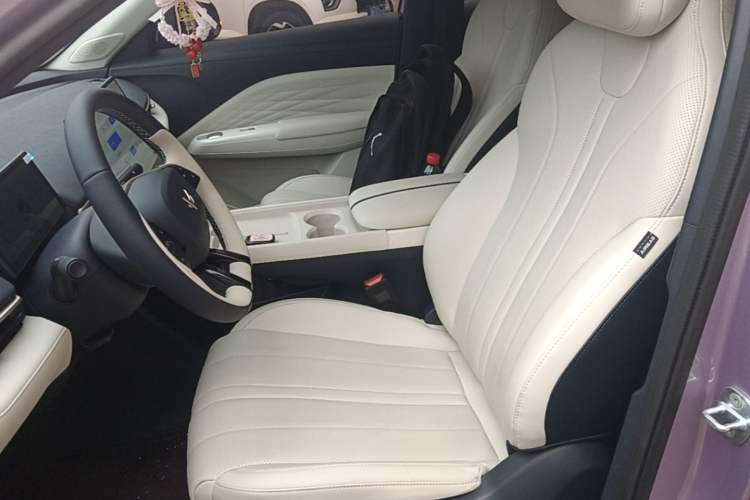 Used ARCFOX T1 2025 Model 425 PRO Left Front Seat