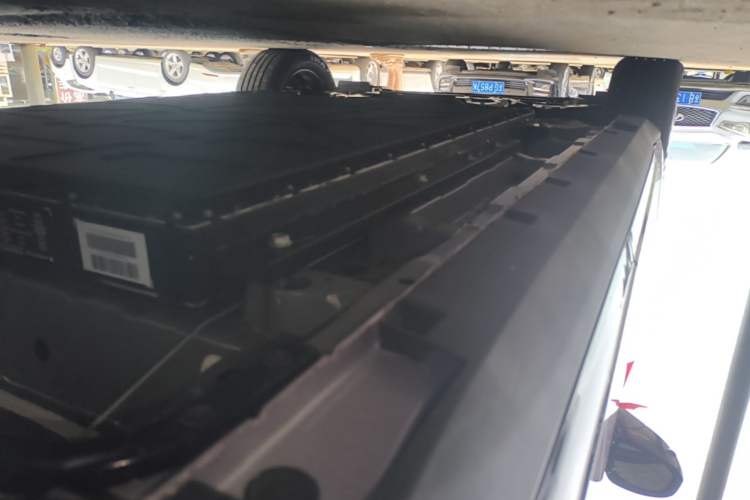 Used ARCFOX T1 2025 Model 320 PLUS Left Side Sill