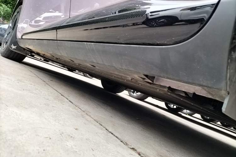 Used ARCFOX T1 2025 Model 425 PRO Left Side Sill
