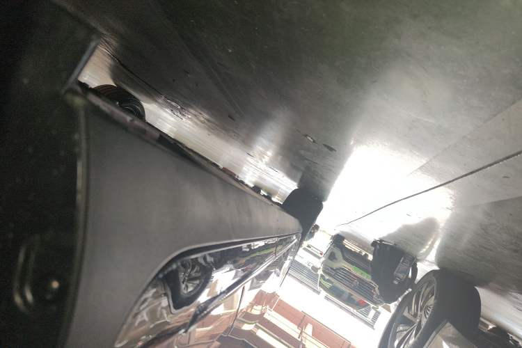 Used ARCFOX T1 2025 Model 425 PRO Left Side Sill