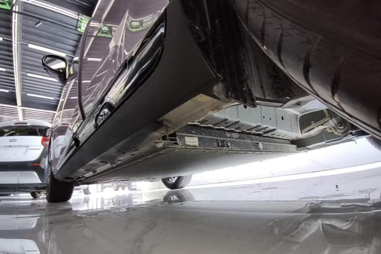 Used ARCFOX T1 2025 Model 425 PLUS Left Side Sill