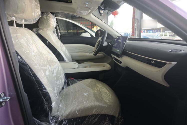 Used ARCFOX T1 2025 Model 425 PLUS Right Front Seat