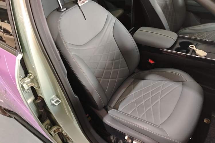 Used ARCFOX T1 2025 Model 425 MAX Right Front Seat