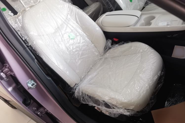 Used ARCFOX T1 2025 Model 425 PLUS Right Front Seat