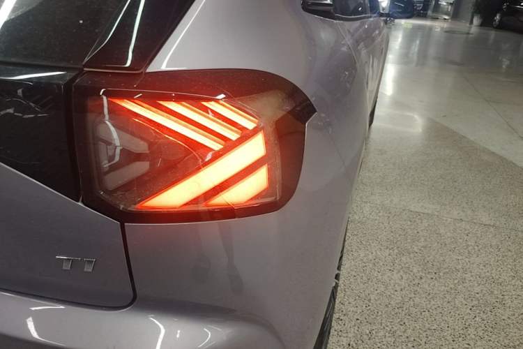 Used ARCFOX T1 2025 Model 425 MAX Right Rear Taillight