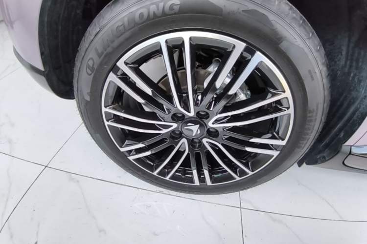 Used ARCFOX T1 2025 Model 425 PLUS Right Rear Wheel Hub