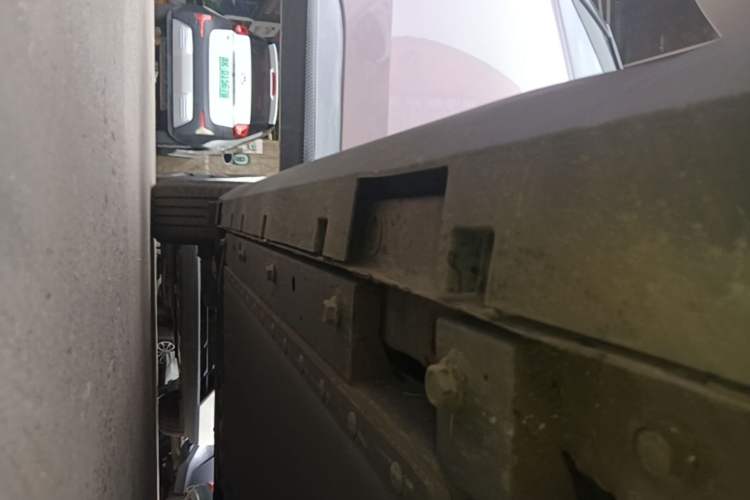 Used ARCFOX T1 2025 Model 425 PRO Right Side Sill