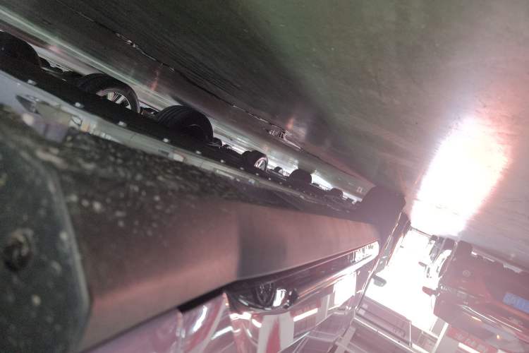 Used ARCFOX T1 2025 Model 425 PRO Right Side Sill