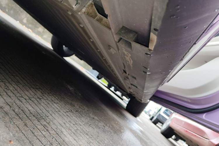 Used ARCFOX T1 2025 Model 425 MAX Right Side Sill
