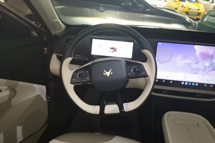 Used ARCFOX T1 2025 Model 425 PLUS Steering Wheel