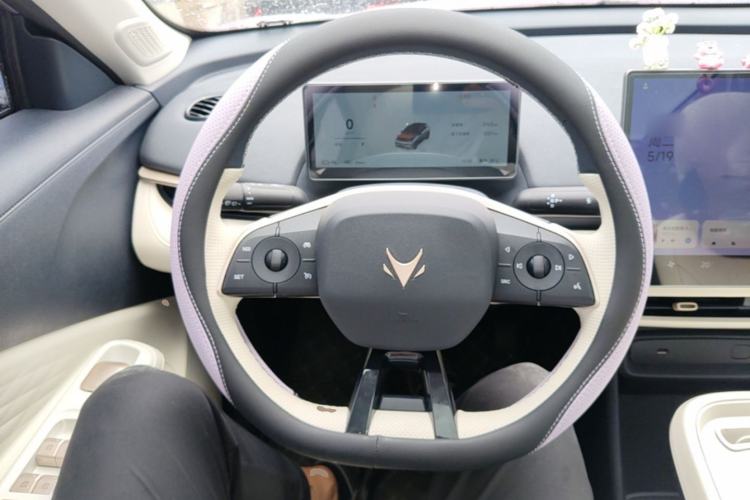Used ARCFOX T1 2025 Model 425 PLUS Steering Wheel