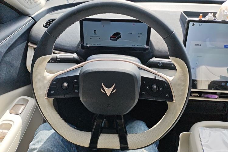 Used ARCFOX T1 2025 Model 425 PLUS Steering Wheel