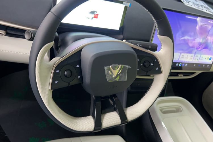 Used ARCFOX T1 2025 Model 320 PRO Steering Wheel