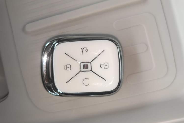 Used ARCFOX T1 2025 Model 320 PLUS Vehicle Key