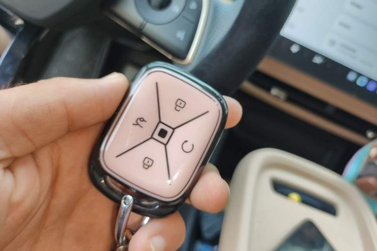 Used ARCFOX T1 2025 Model 425 PLUS Vehicle Key
