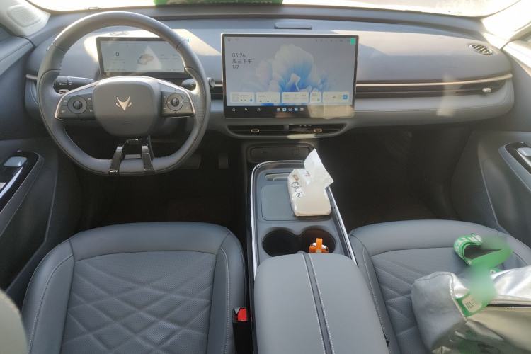 Used ARCFOX T1 2025 Model 425 PLUS Center Console
