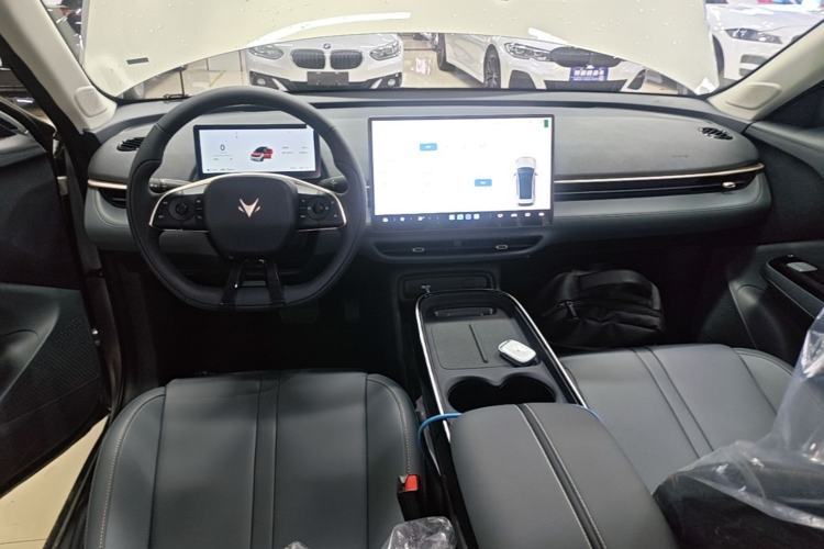 Used ARCFOX T1 2025 Model 320 PRO Center Console