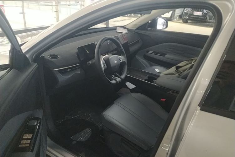 Used ARCFOX T1 2025 Model 320 PRO Driver Seat