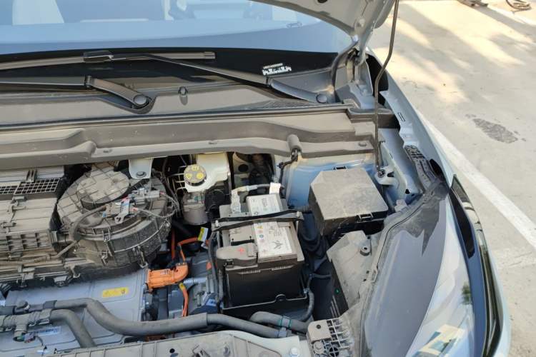 Used ARCFOX T1 2025 Model 425 MAX Engine Bay Left