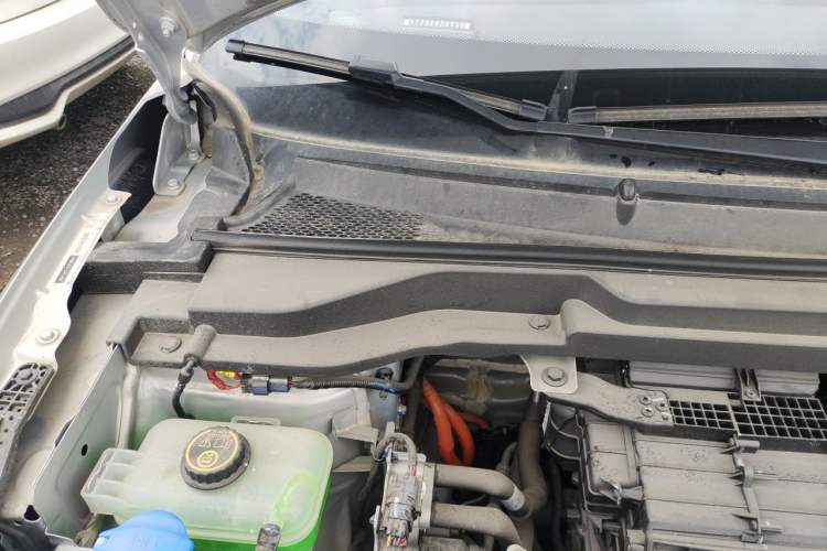 Used ARCFOX T1 2025 Model 320 PRO Engine Bay Right
