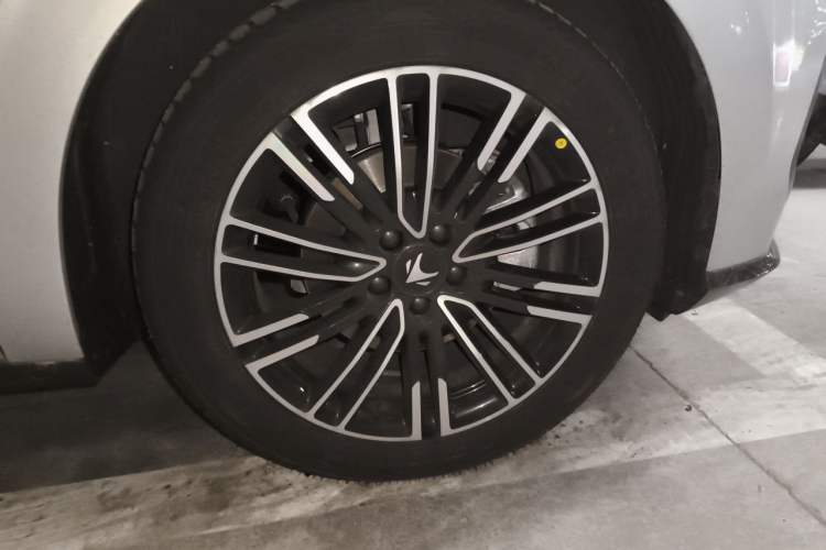 Used ARCFOX T1 2025 Model 425 PLUS Exterior 7