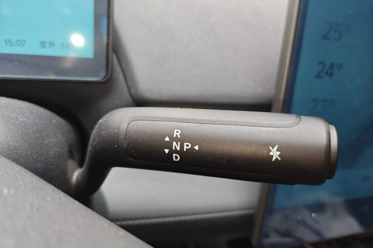 Used ARCFOX T1 2025 Model 425 MAX Gear Lever