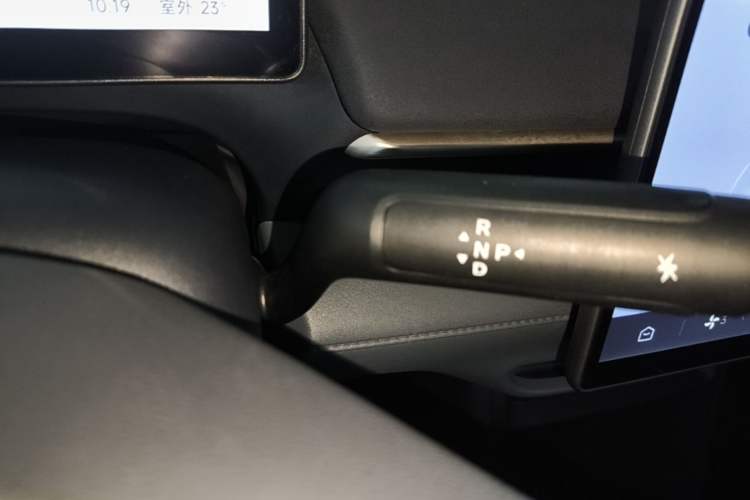 Used ARCFOX T1 2025 Model 425 MAX Gear Lever