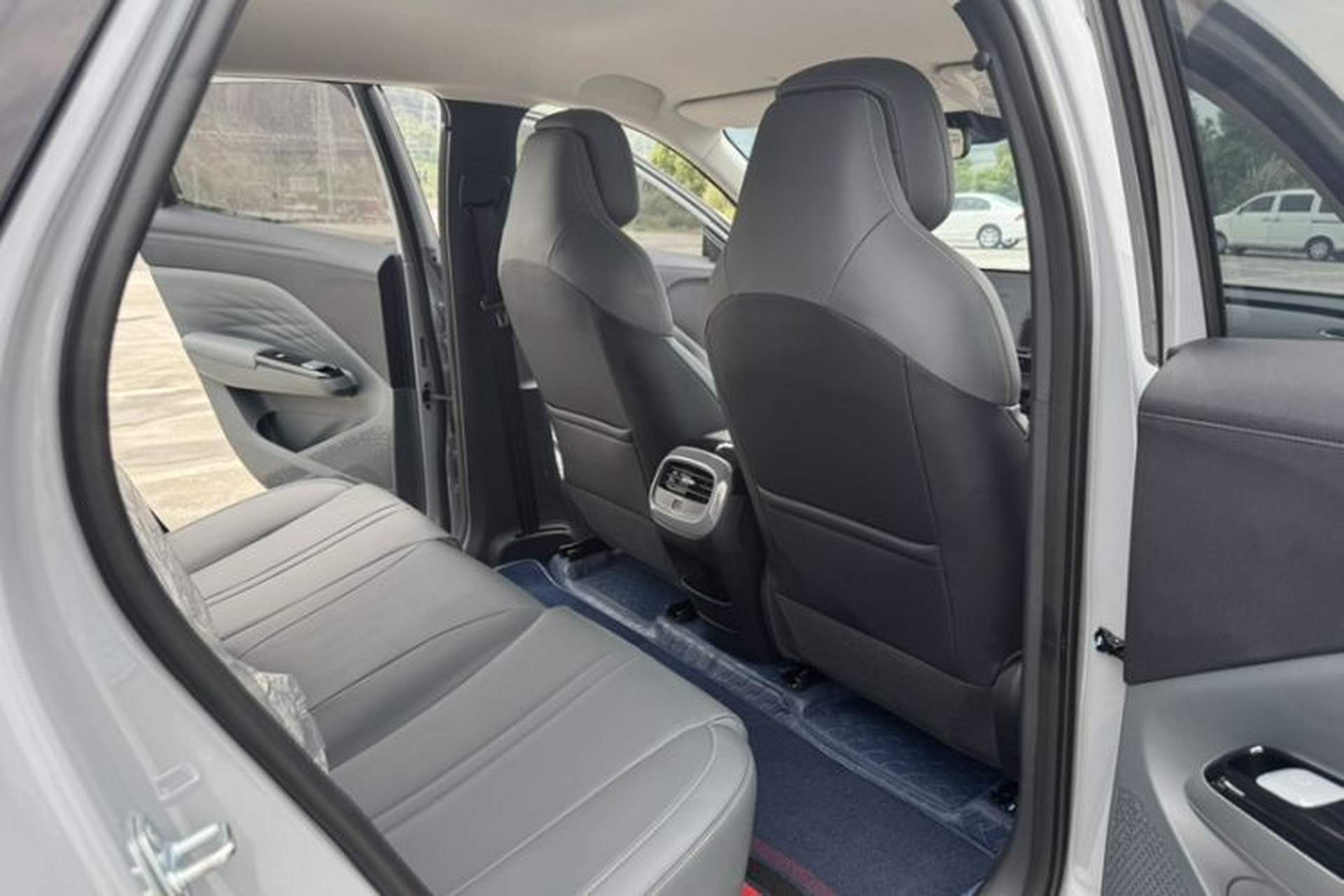 Used ARCFOX T1 2025 Model 320 PRO Headliner