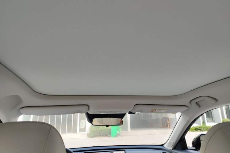 Used ARCFOX T1 2025 Model 425 MAX Headliner