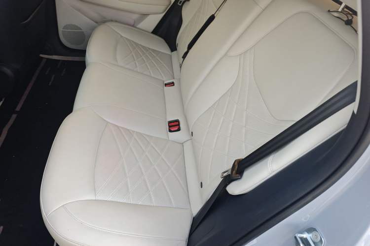 Used ARCFOX T1 2025 Model 425 PLUS Interior 2