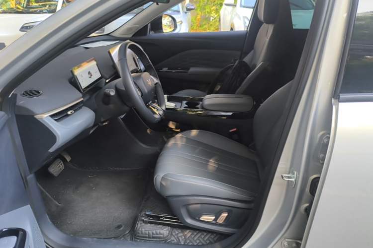 Used ARCFOX T1 2025 Model 425 PRO Left Front Seat