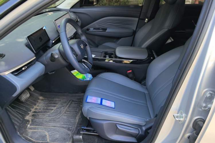 Used ARCFOX T1 2025 Model 320 PRO Left Front Seat