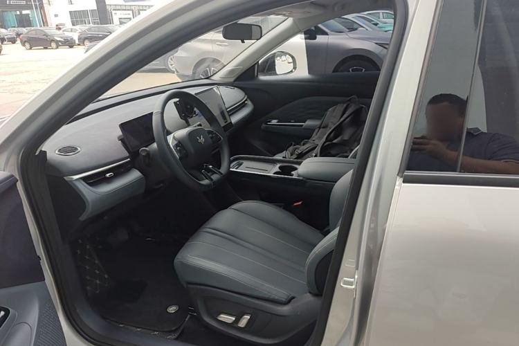 Used ARCFOX T1 2025 Model 425 PRO Left Front Seat