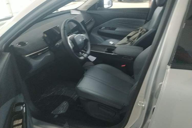 Used ARCFOX T1 2025 Model 320 PRO Left Front Seat