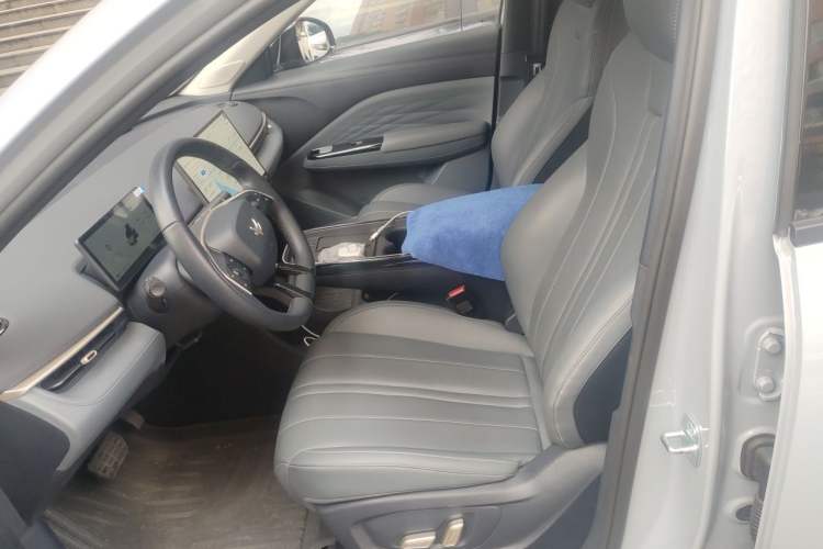Used ARCFOX T1 2025 Model 425 PRO Left Front Seat
