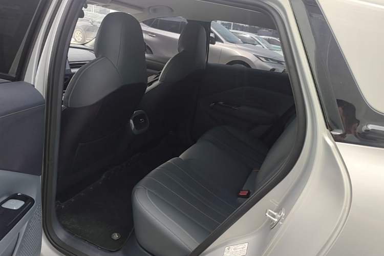 Used ARCFOX T1 2025 Model 425 PRO Left Rear Seat