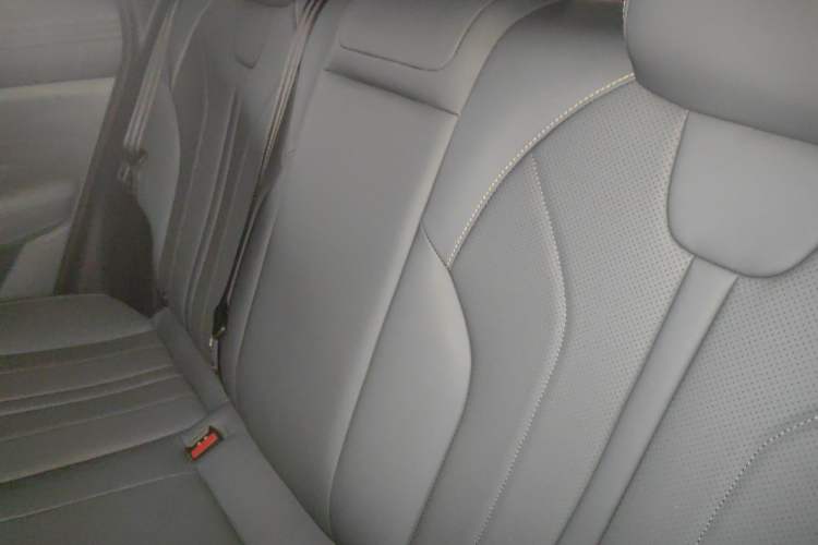 Used ARCFOX T1 2025 Model 425 PLUS Left Rear Seat